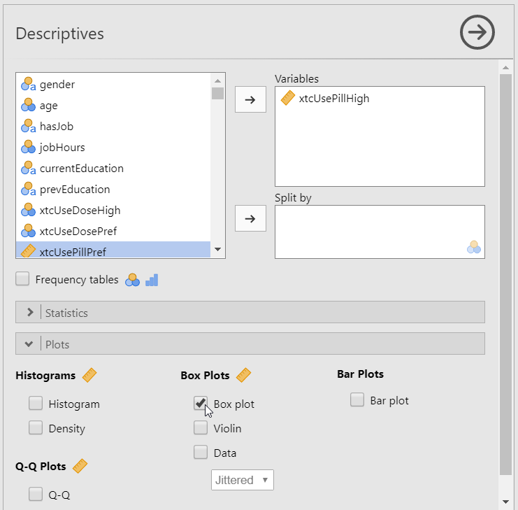 Specifying the options in the jamovi "Descriptives" dialog.
